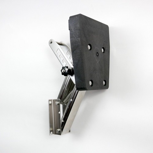Staffa motore fuoribordo
